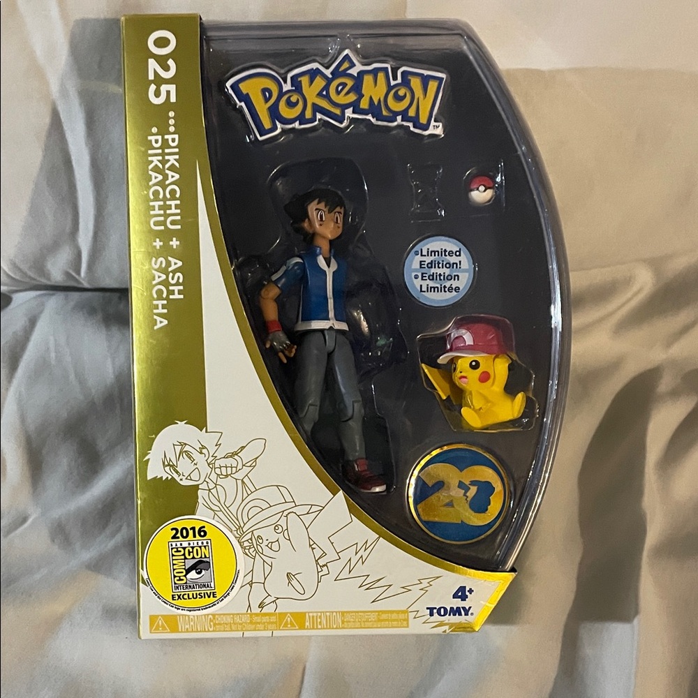 Pokémon Ash & Pikachu Figure Set - Yellow & Blue